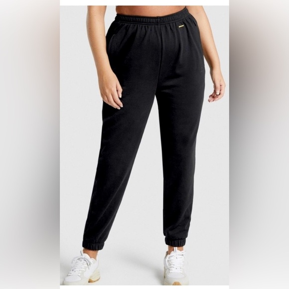 Gymshark Whitney Simmons Black Joggers - Picture 1 of 7